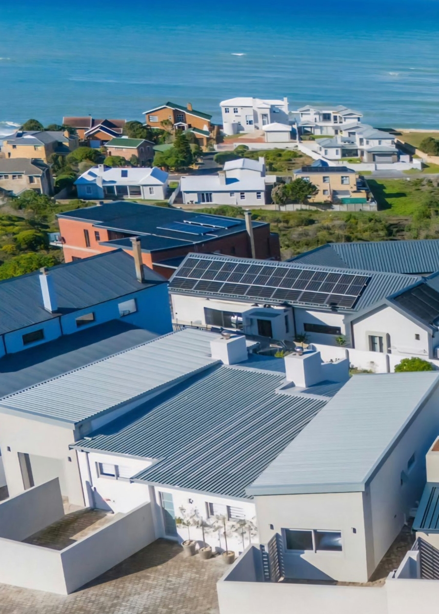 4 Bedroom Property for Sale in Struisbaai Western Cape